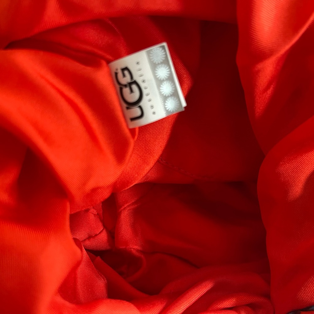 NWT UGG scarf bag - Picture 7 of 12